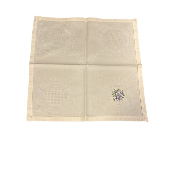 Set Of 6 Vintage Ivory Embroidered Linen Napkins With Floral Cross-Stitch Design - Picture 12 of 16